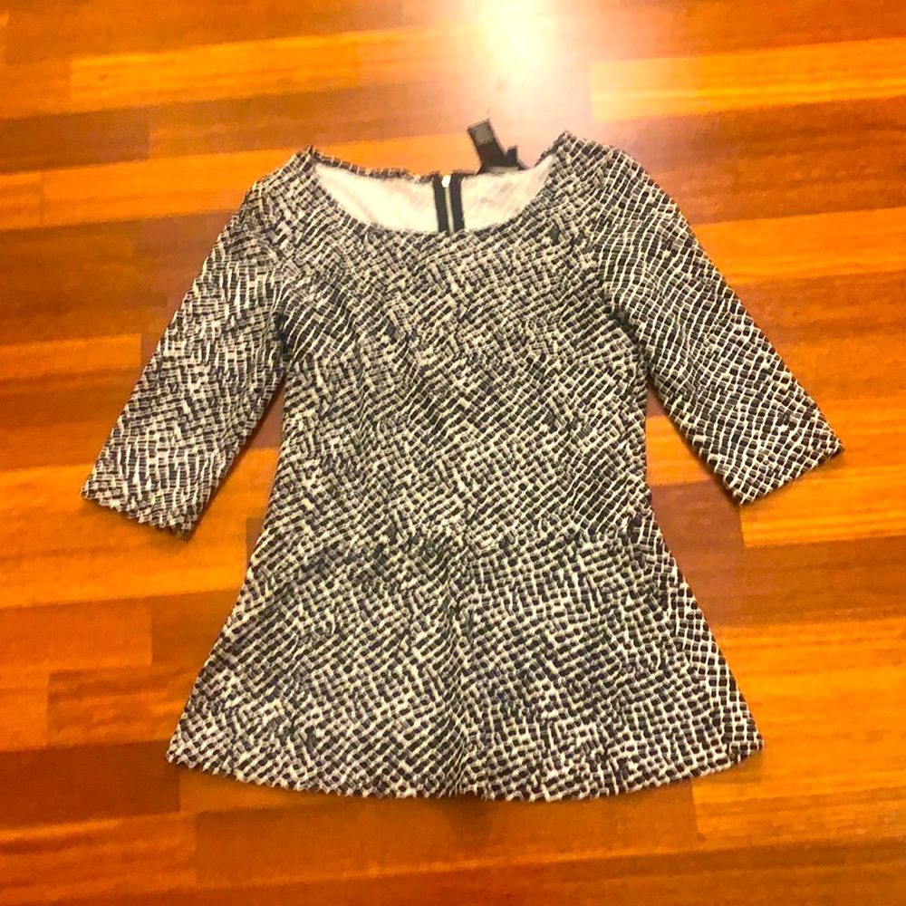 Cute leopard print top that covers bottom